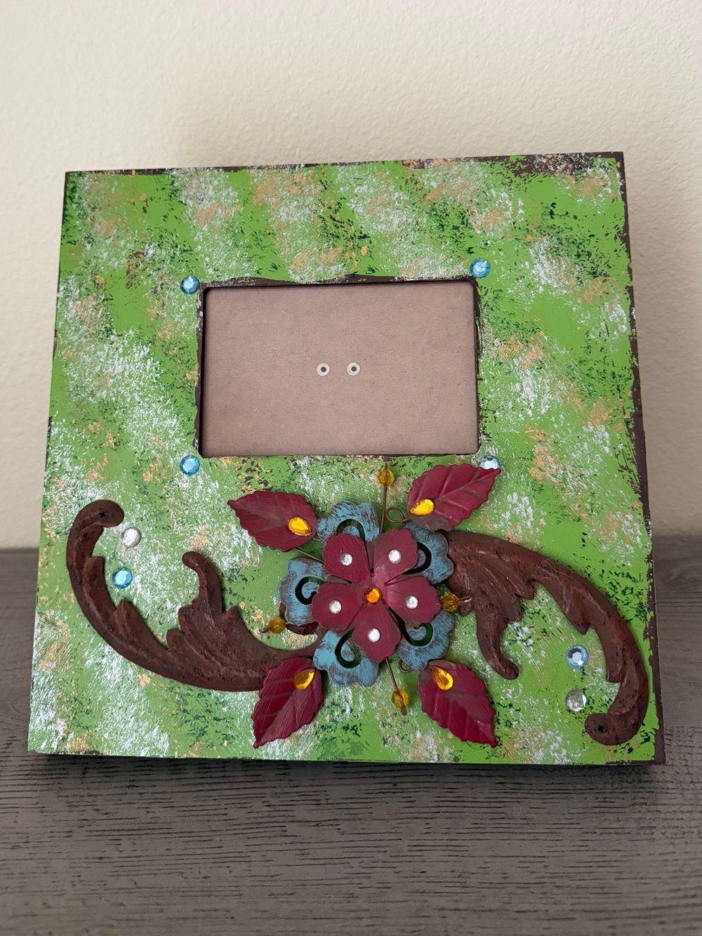 Distressed Wooden Metal Floral Picture Frame 2014